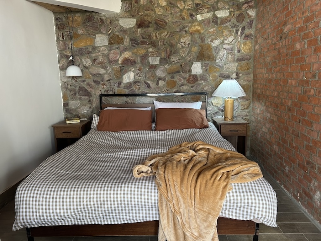 best room with pyramid horseridingview holiday home giza horseriding desert