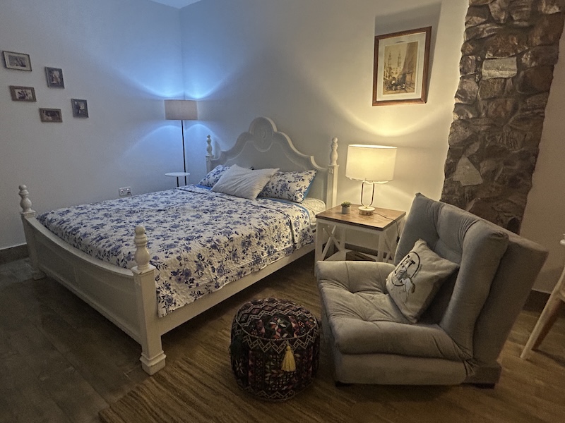 horseriders home studio in giza with great terraces pyramid view